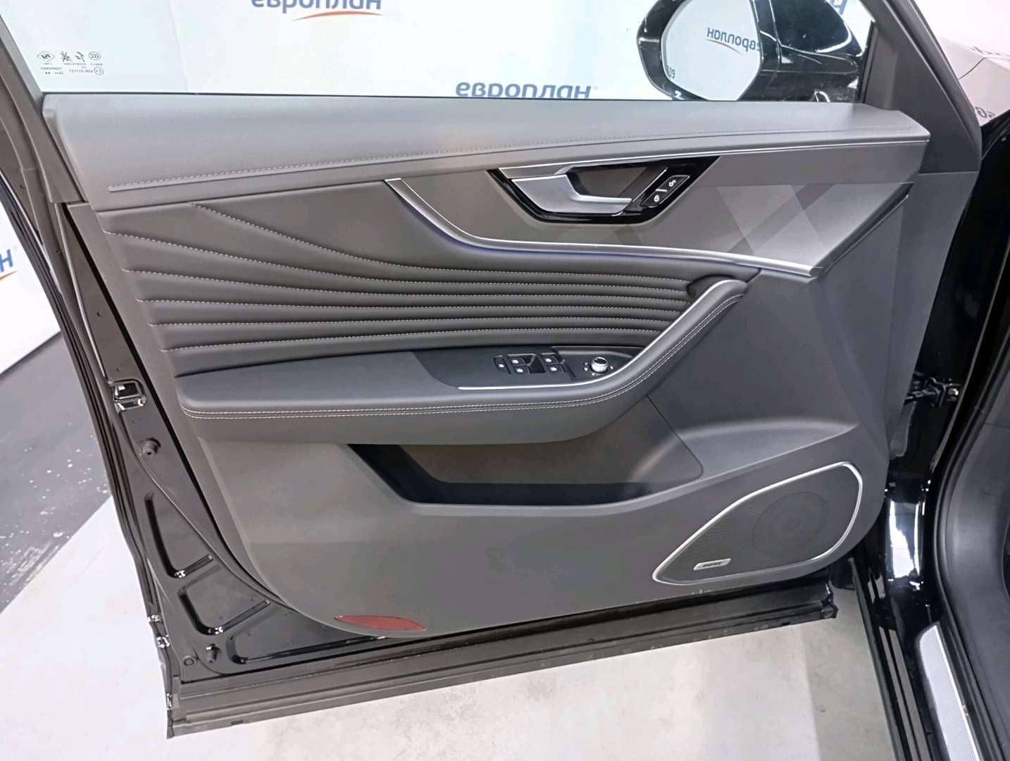 Hongqi HS5,  27 464 км, 2024 года в лизинг