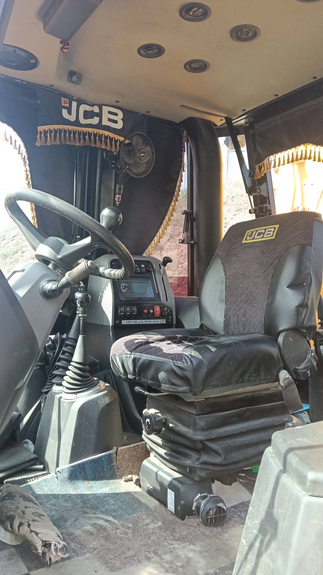 JCB 3DX, 2024 года в лизинг