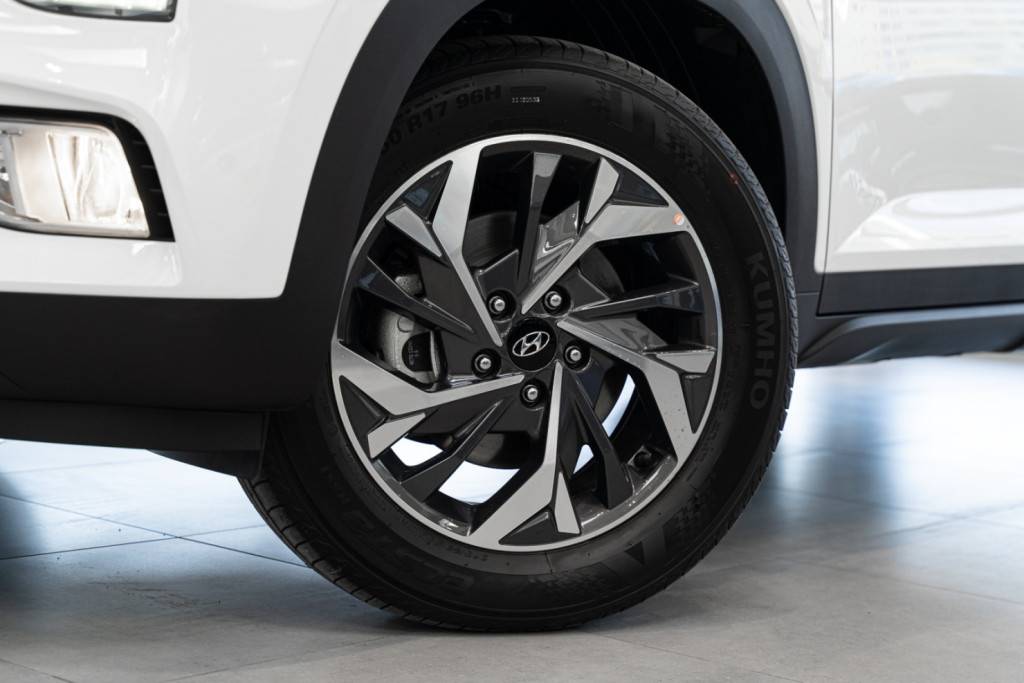 Solaris HC Family 2.0 6AT 2WD