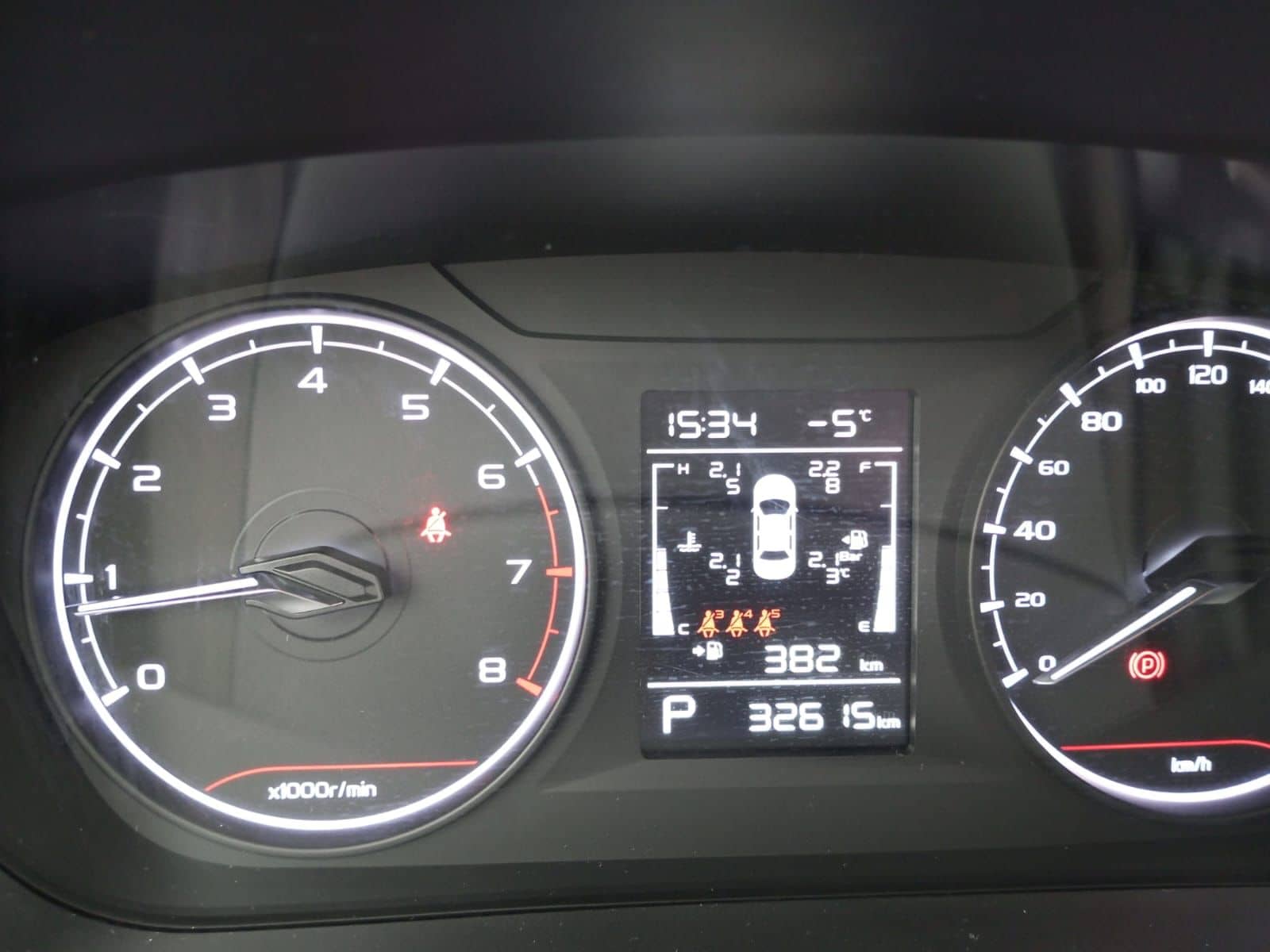 Geely Emgrand,  32 615 км, 2024 года в лизинг