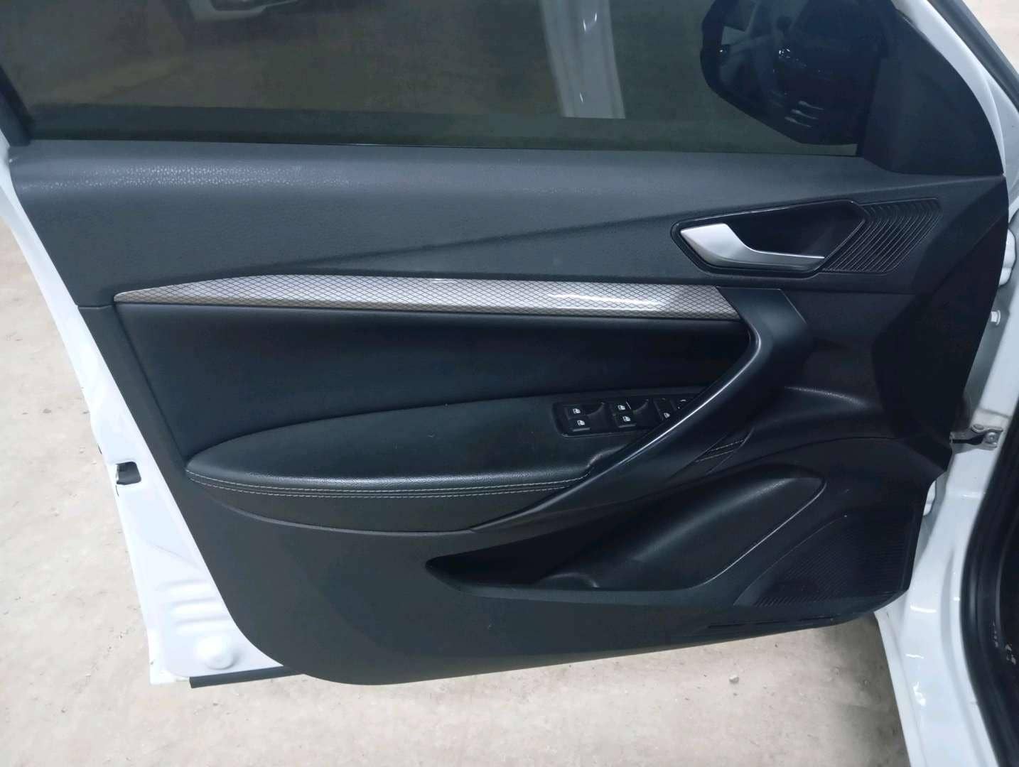 Lada Vesta седан,  84 633 км, 2023 года в лизинг