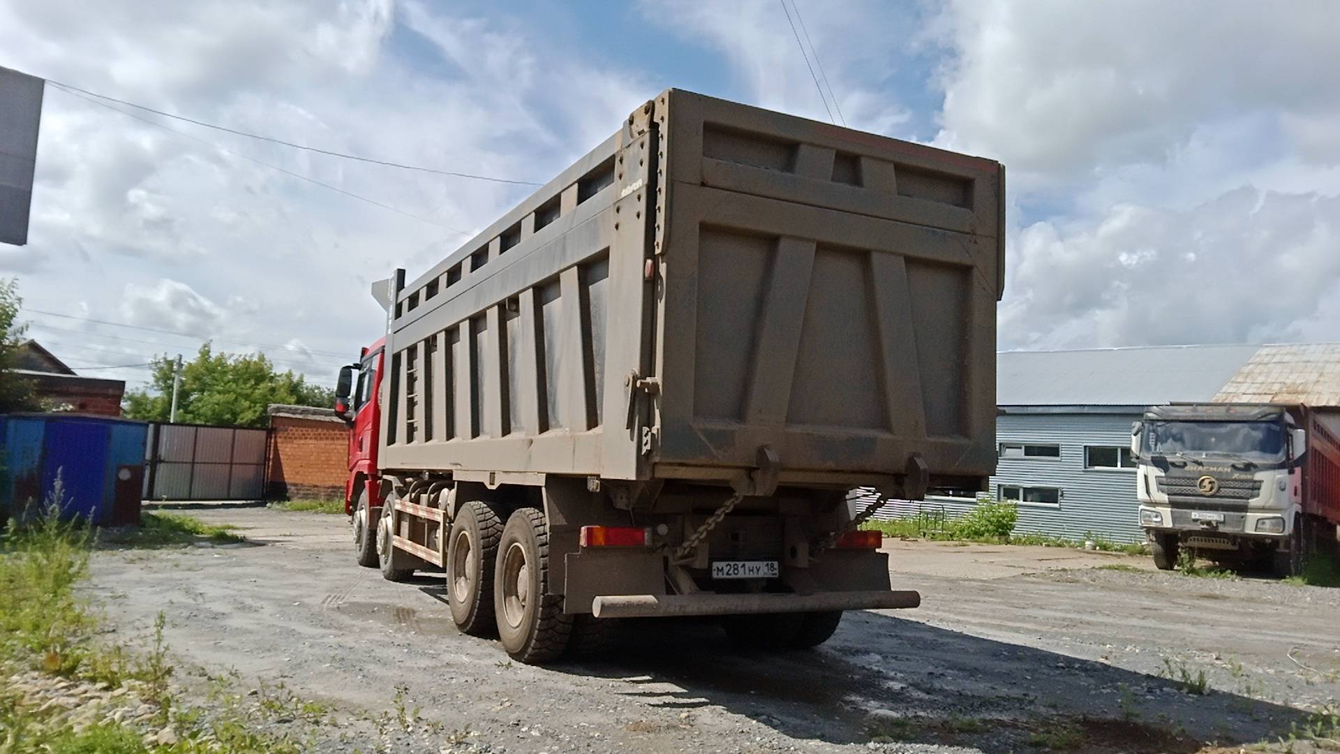 Shacman SX331863366,  202 231 км, 2023 года в лизинг