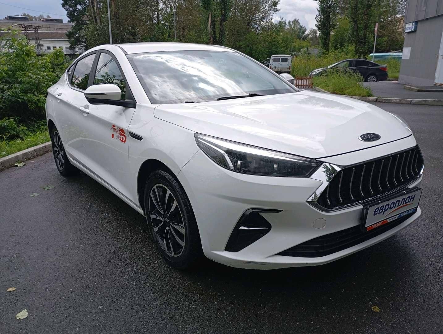 JAC J7