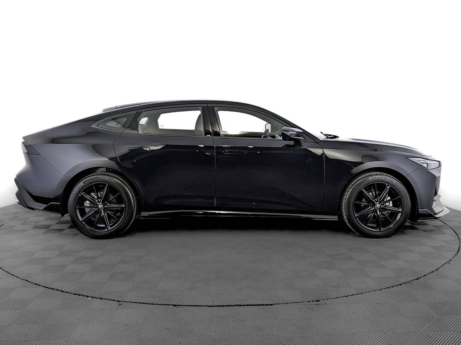 Changan Uni-V 1.5 7DCT Luxe