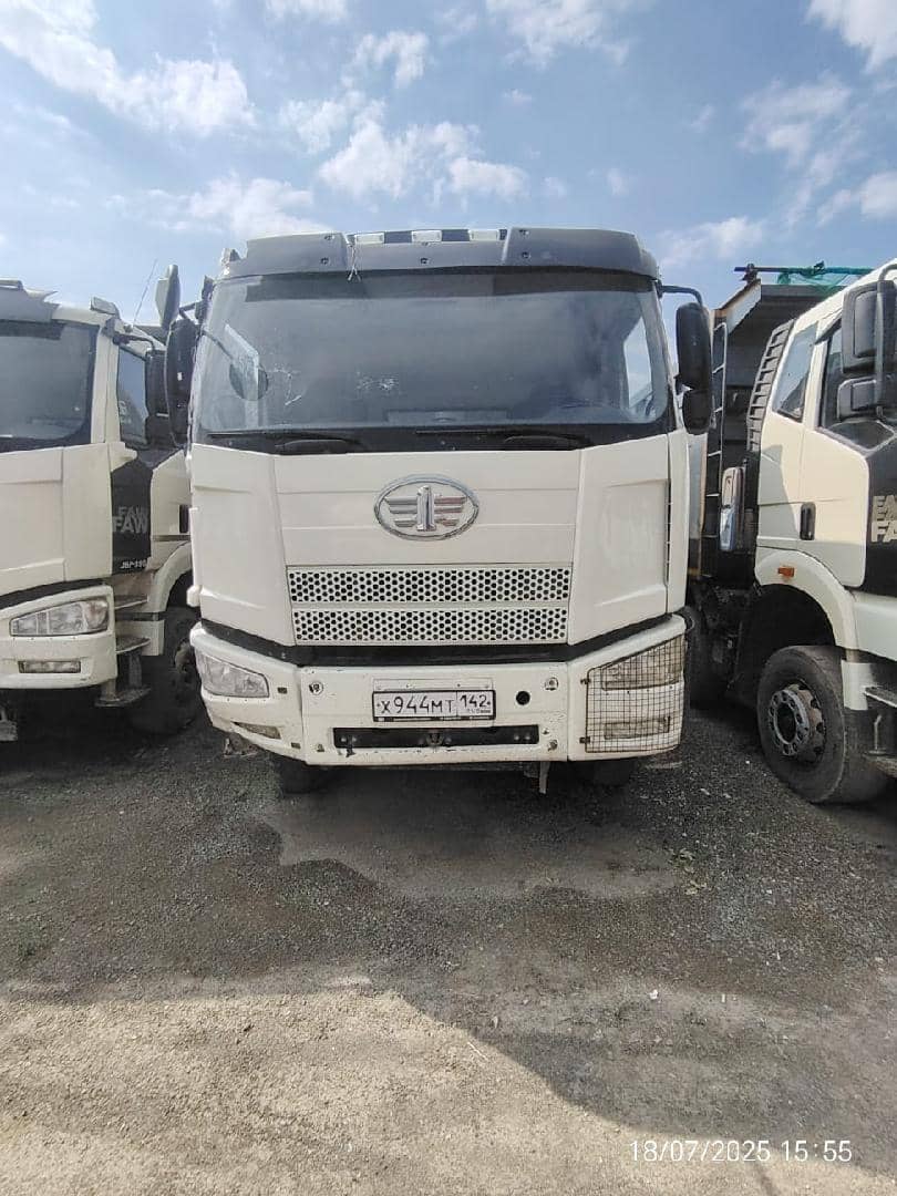 FAW CA3250P66K24T1E5 6х4,  146 429 км, 2022 года в лизинг