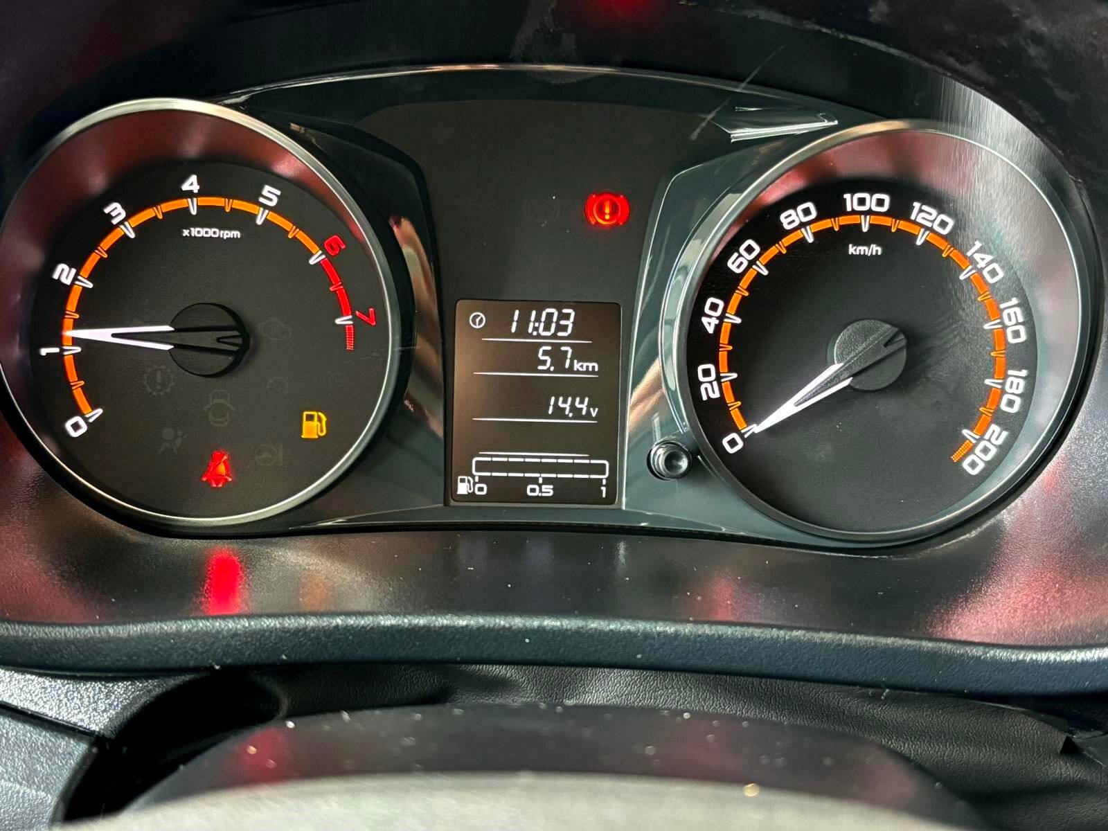 Lada Granta седан Classic 24 Кондиционер 1.6 90hp 5MT