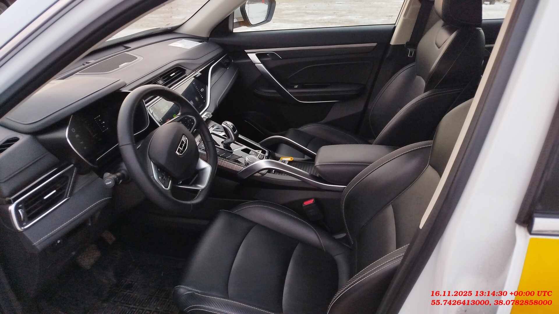 Geely Atlas Pro,  48 965 км, 2024 года в лизинг