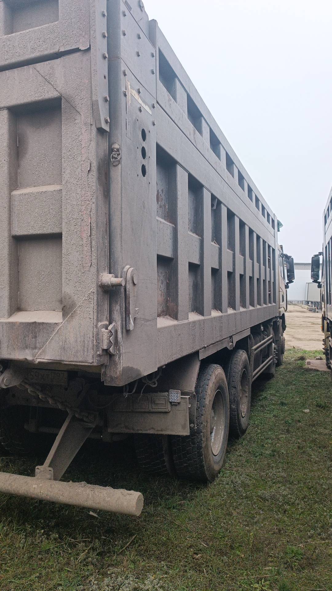 Shacman SX33186T366C,  217 679 км, 2022 года в лизинг