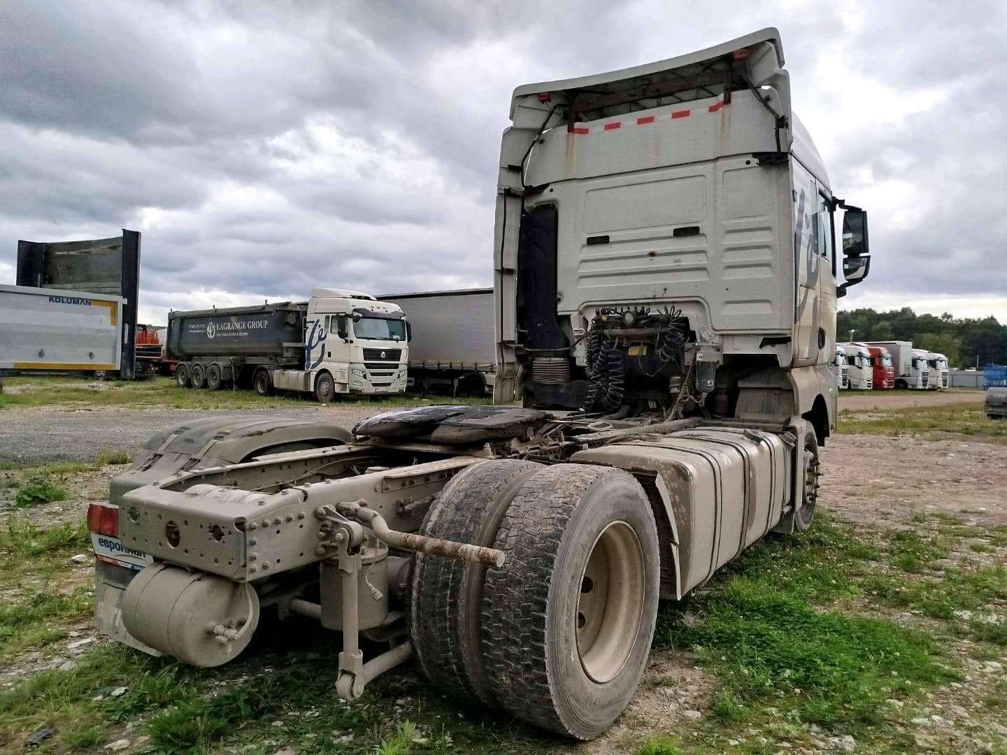 Sitrak C7H 4x2 ZZ4186V361HE,  725 975 км, 2022 года в лизинг