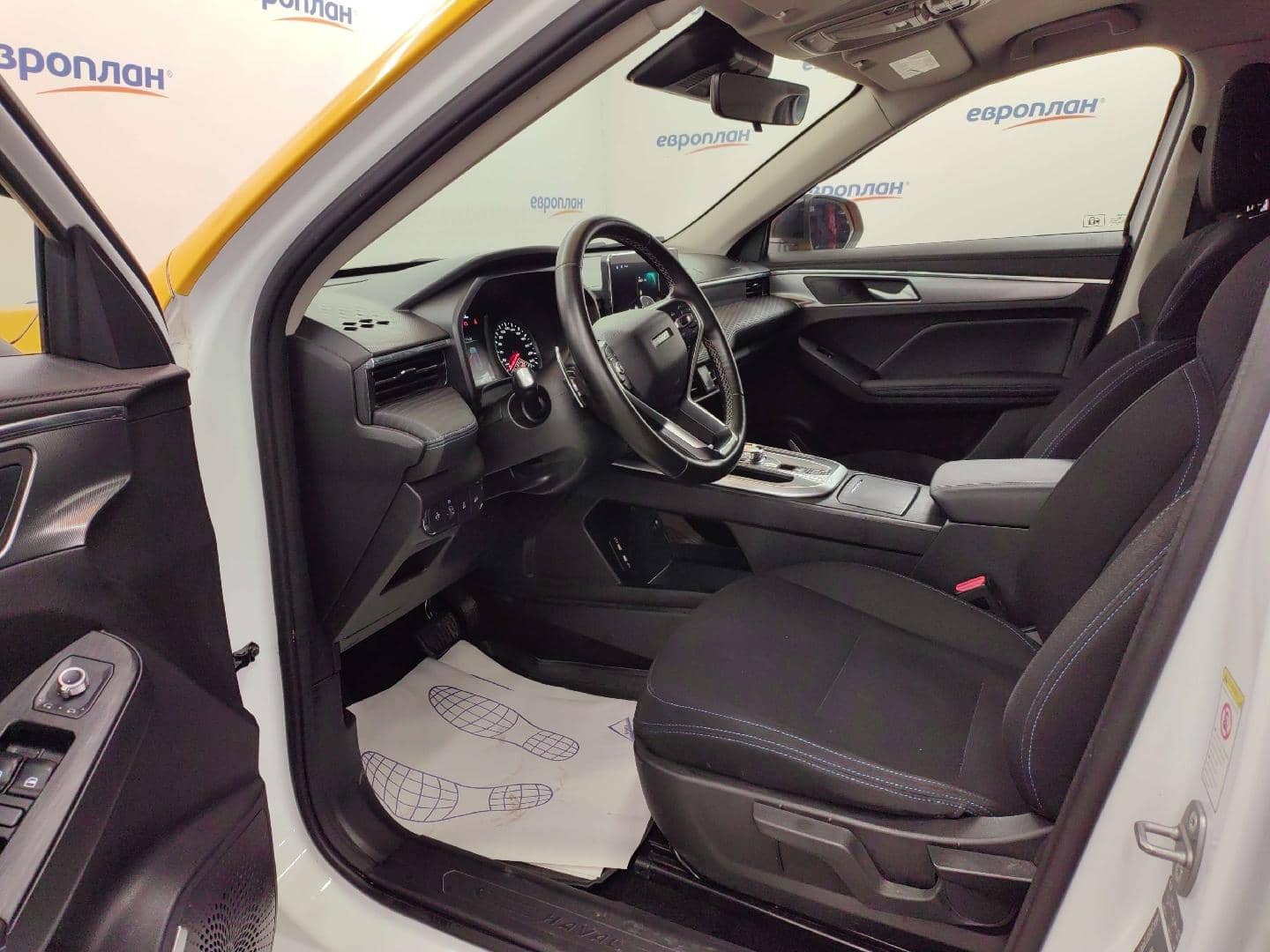 Haval Jolion,  119 000 км, 2024 года в лизинг