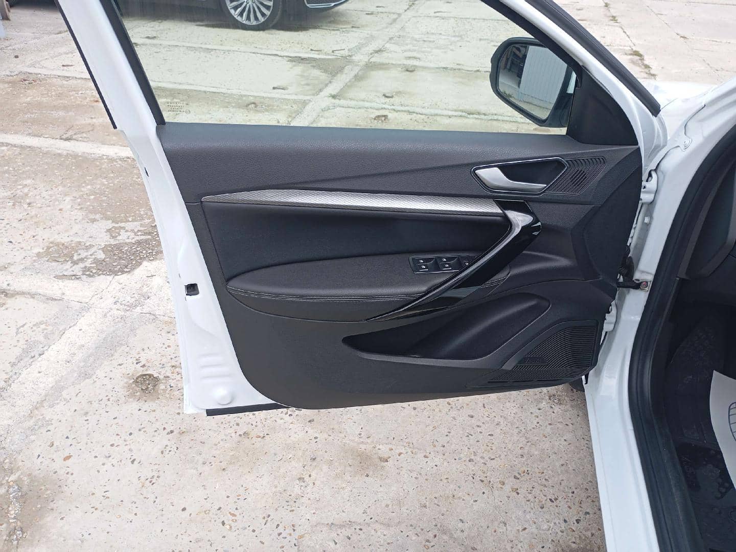 Lada Vesta седан,  46 841 км, 2024 года в лизинг