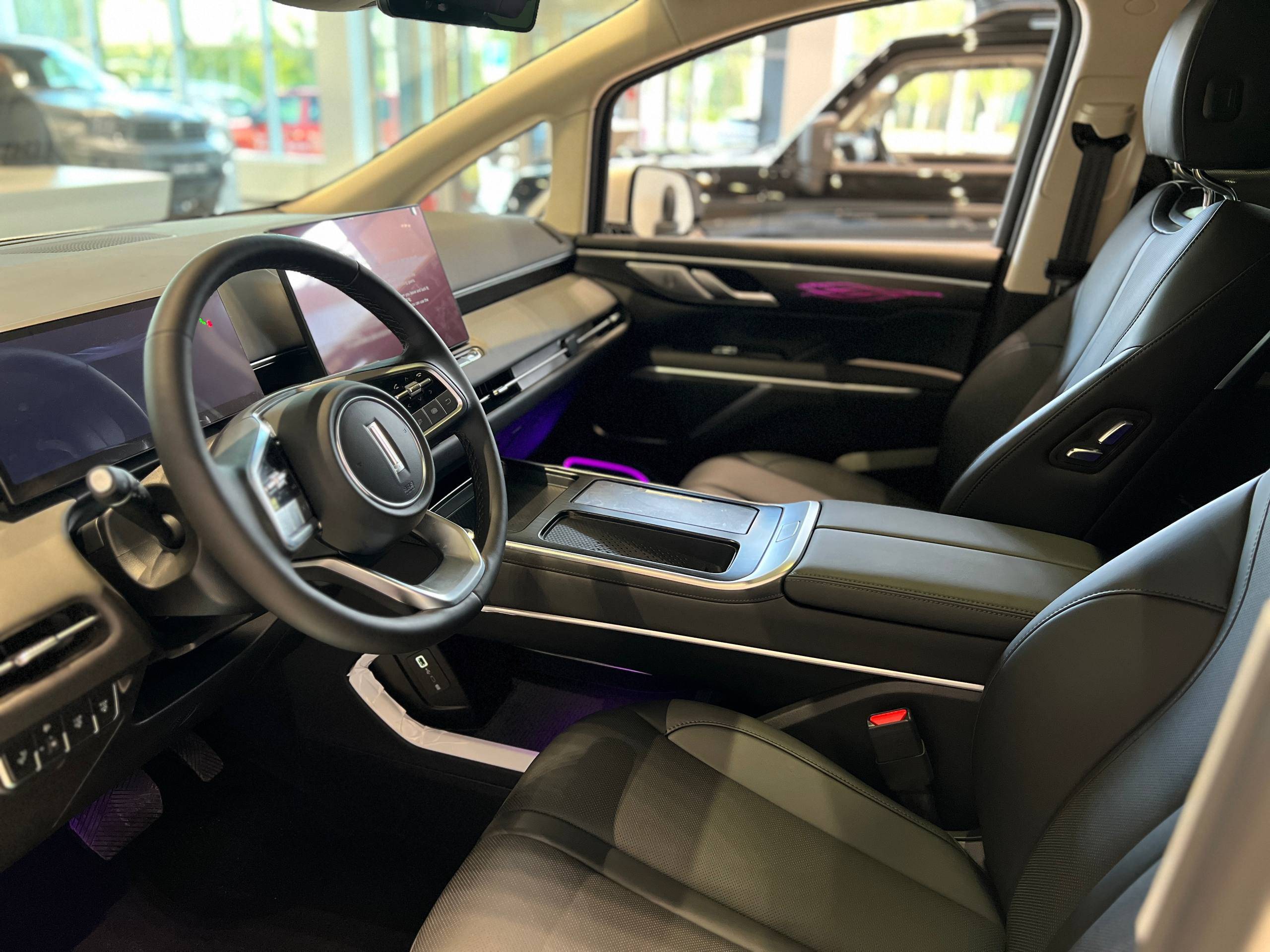 Wey 80 PHEV 1.5 T DHT 4WD Business Lounge