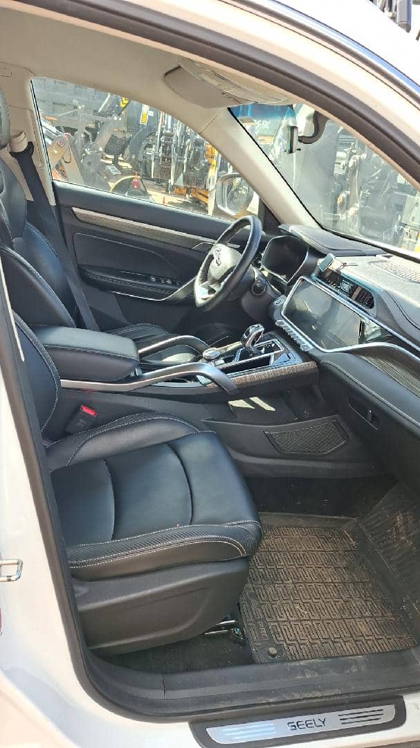 Geely Atlas Pro,  162 984 км, 2024 года в лизинг