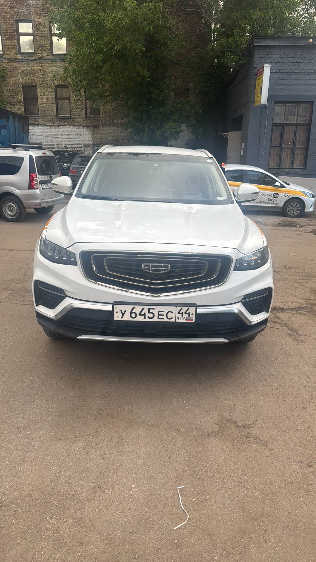 Geely Atlas Pro,  99 915 км, 2023 года в лизинг