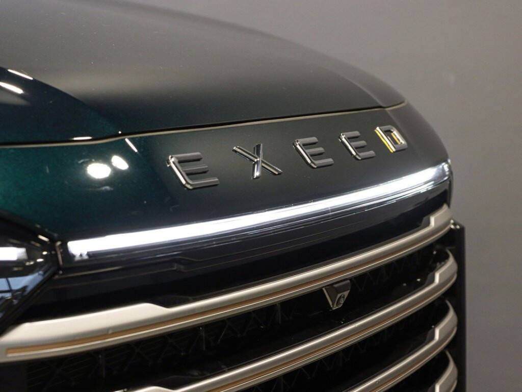 EXEED VX President 6 мест 2.0T 8AT 4WD
