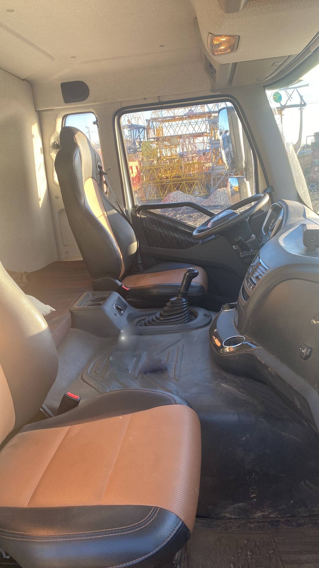 FAW CA3250P66K24L1TE5 6x6,  24 004 км, 2022 года в лизинг