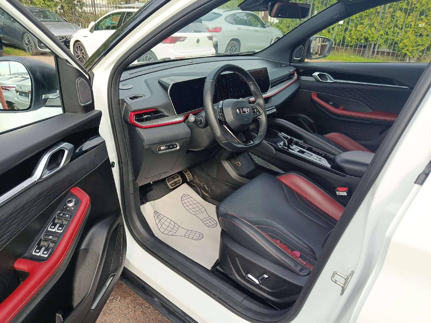 Geely Coolray,  156 451 км, 2023 года в лизинг