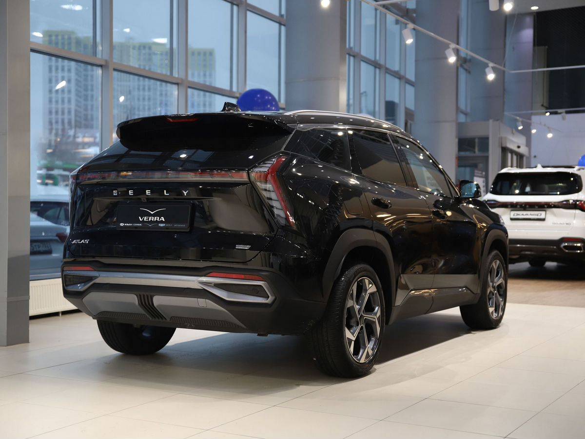 Geely Atlas Flagship 2.0T 8AT 4WD