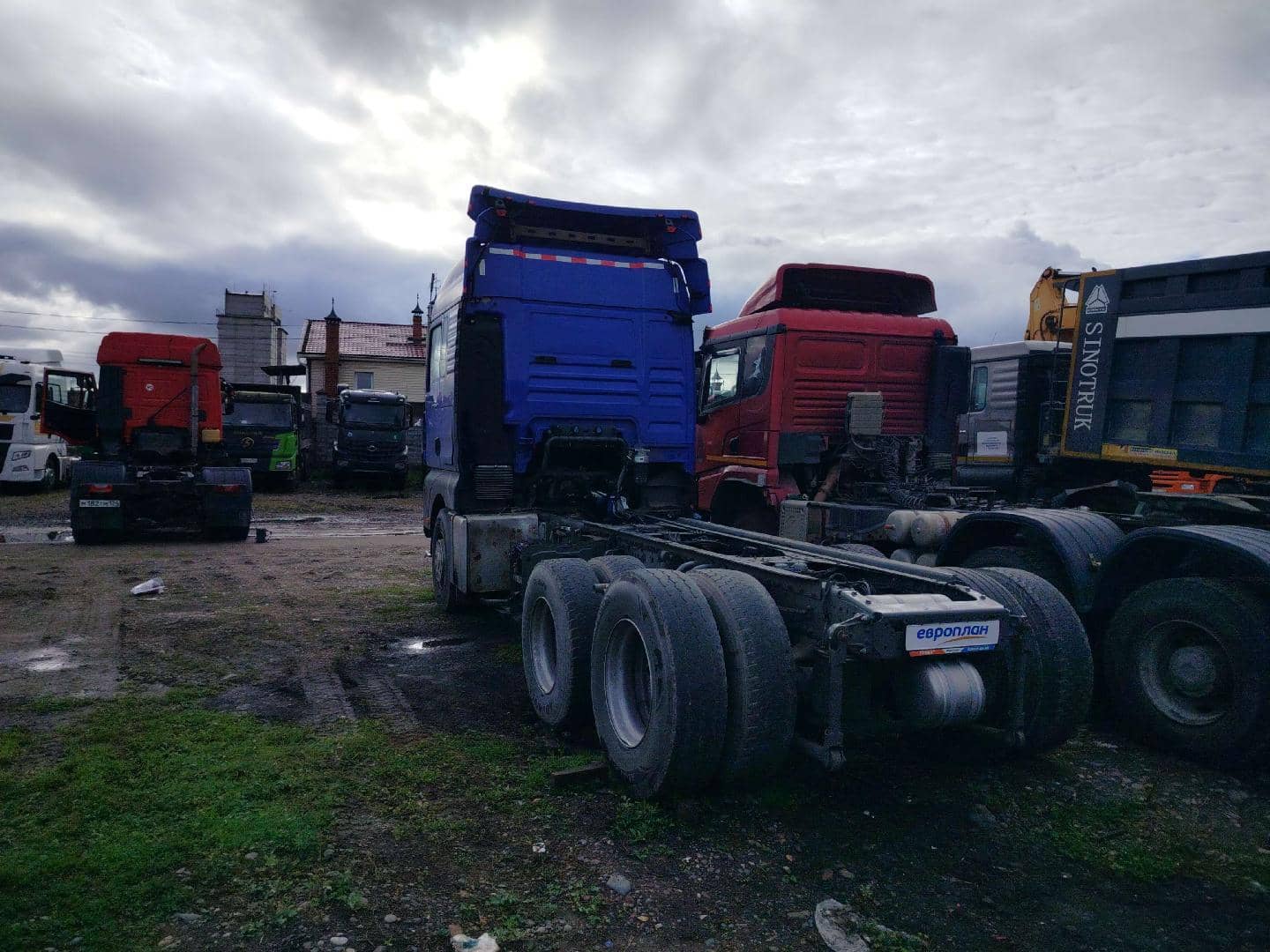 Sitrak С7Н 6×4 ZZ4256V364HE,  400 000 км, 2022 года в лизинг