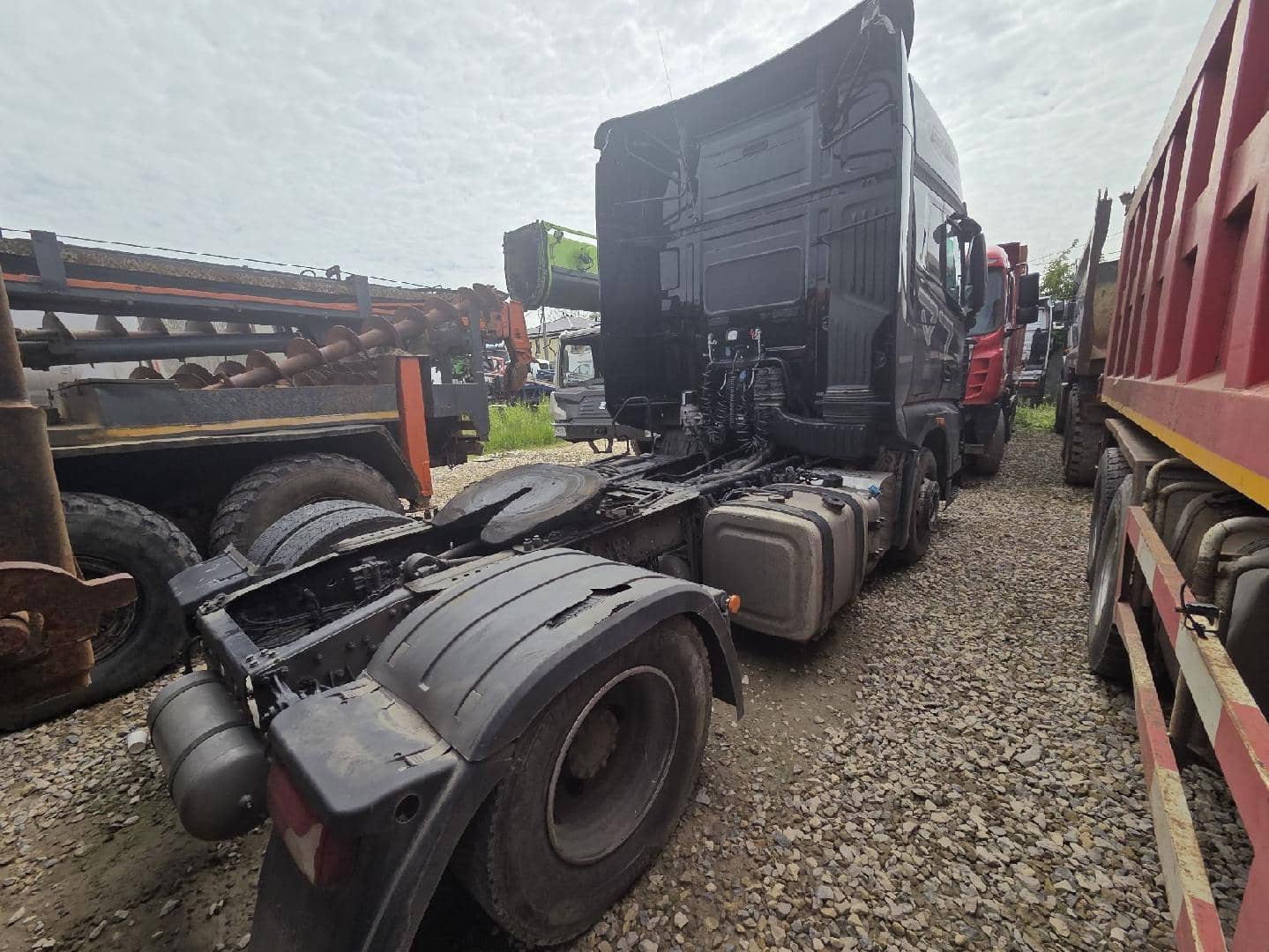 FAW CA4180P77K25E5 4x2,  264 832 км, 2024 года