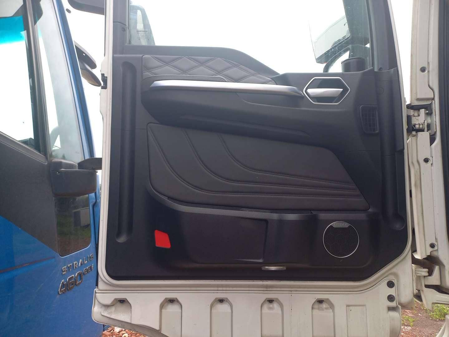 Sitrak C7H MAX ZZ4186V391HE,  327 773 км, 2023 года в лизинг