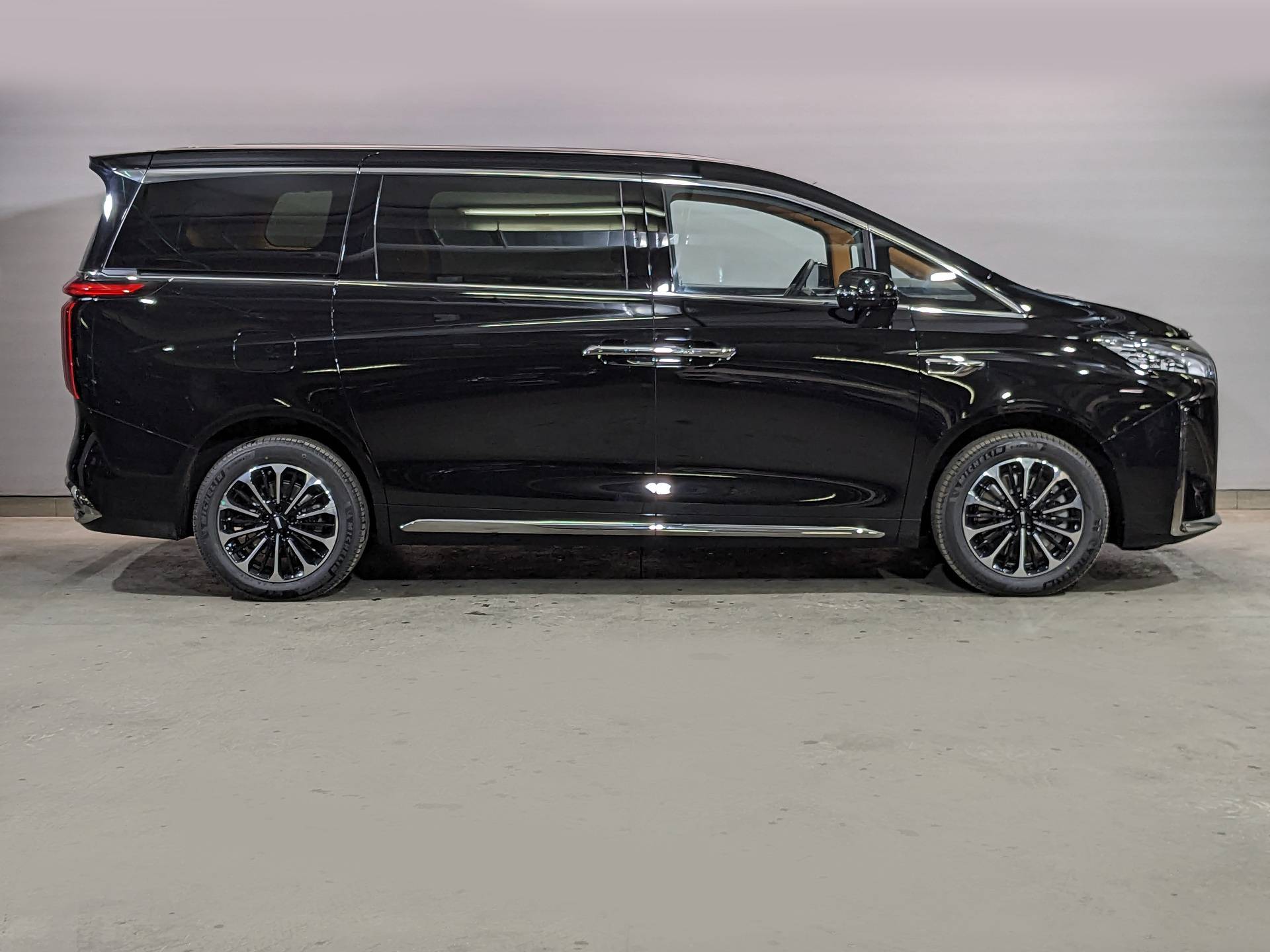 Wey 80 PHEV 1.5 T DHT 4WD Premium