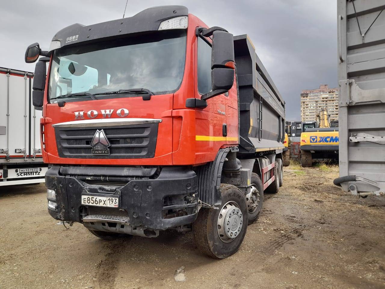 HOWO ZZ3317V386GE1 8х4
