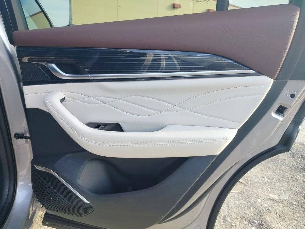 Geely Monjaro,  33 244 км, 2023 года в лизинг
