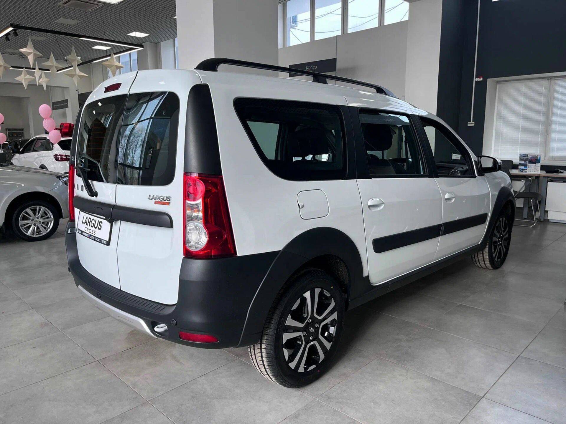 Lada Largus Cross Enjoy 5 мест 1.6 106hp 5MT