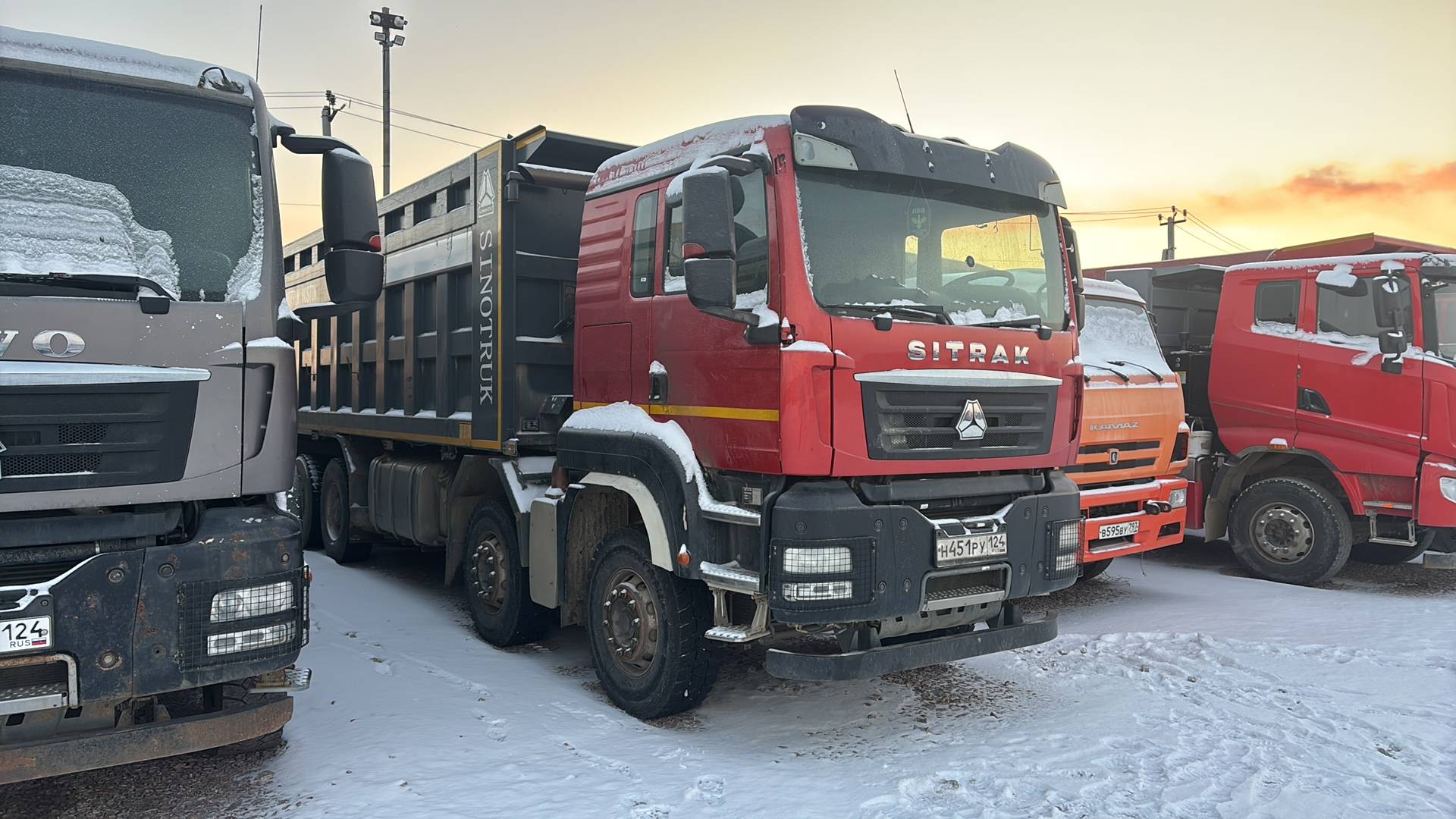 Sitrak ZZ3316V386ME,  83 780 км, 2022 года в лизинг