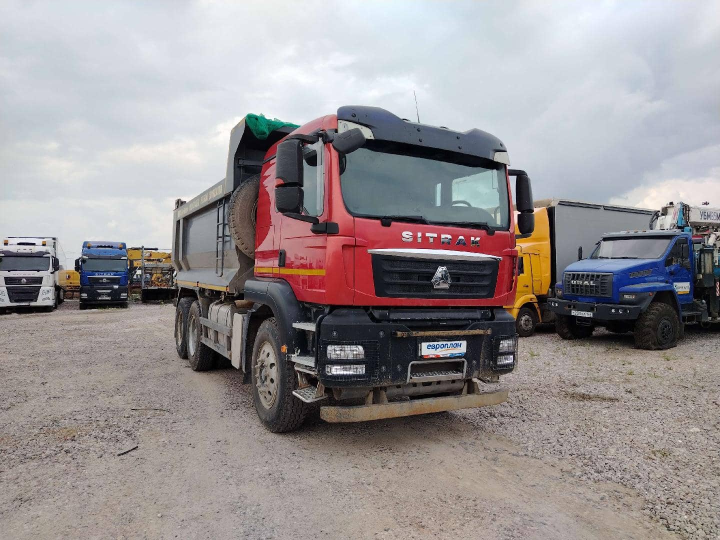 Sitrak ZZ3256V384ME