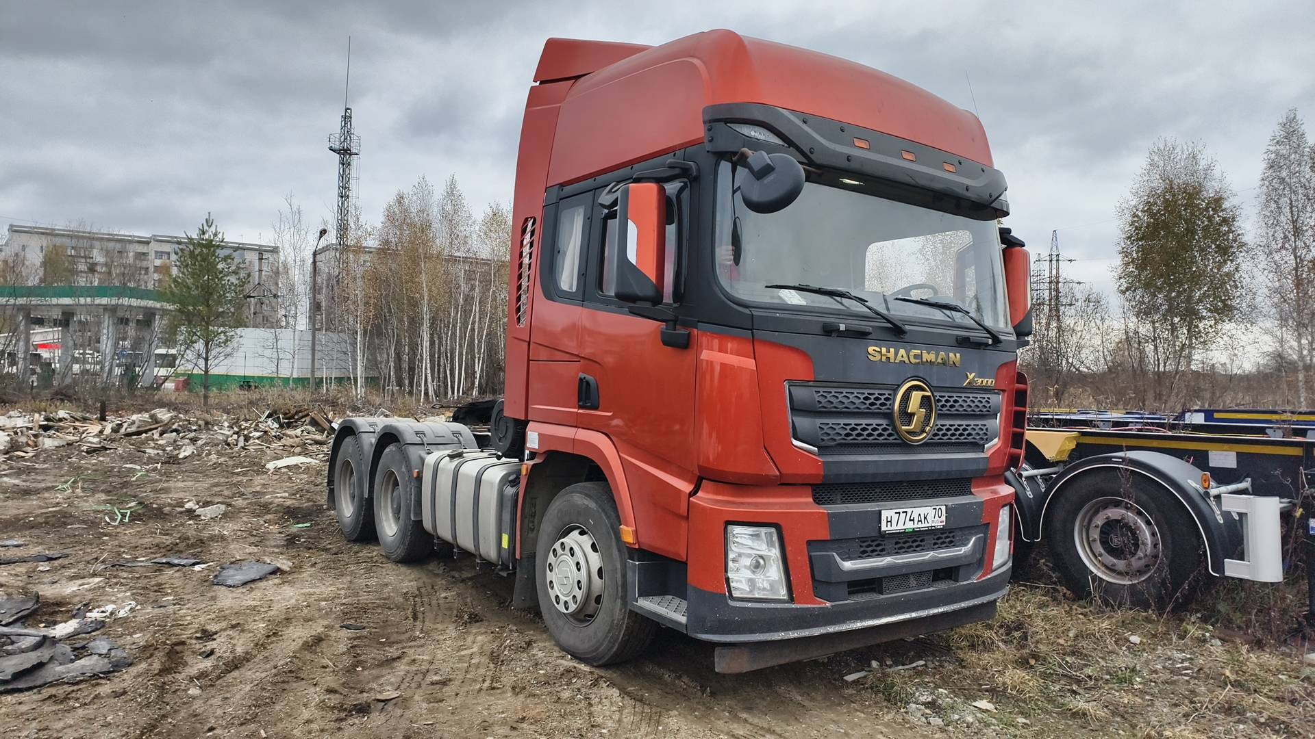 Shacman SX42584V324,  367 595 км, 2022 года в лизинг