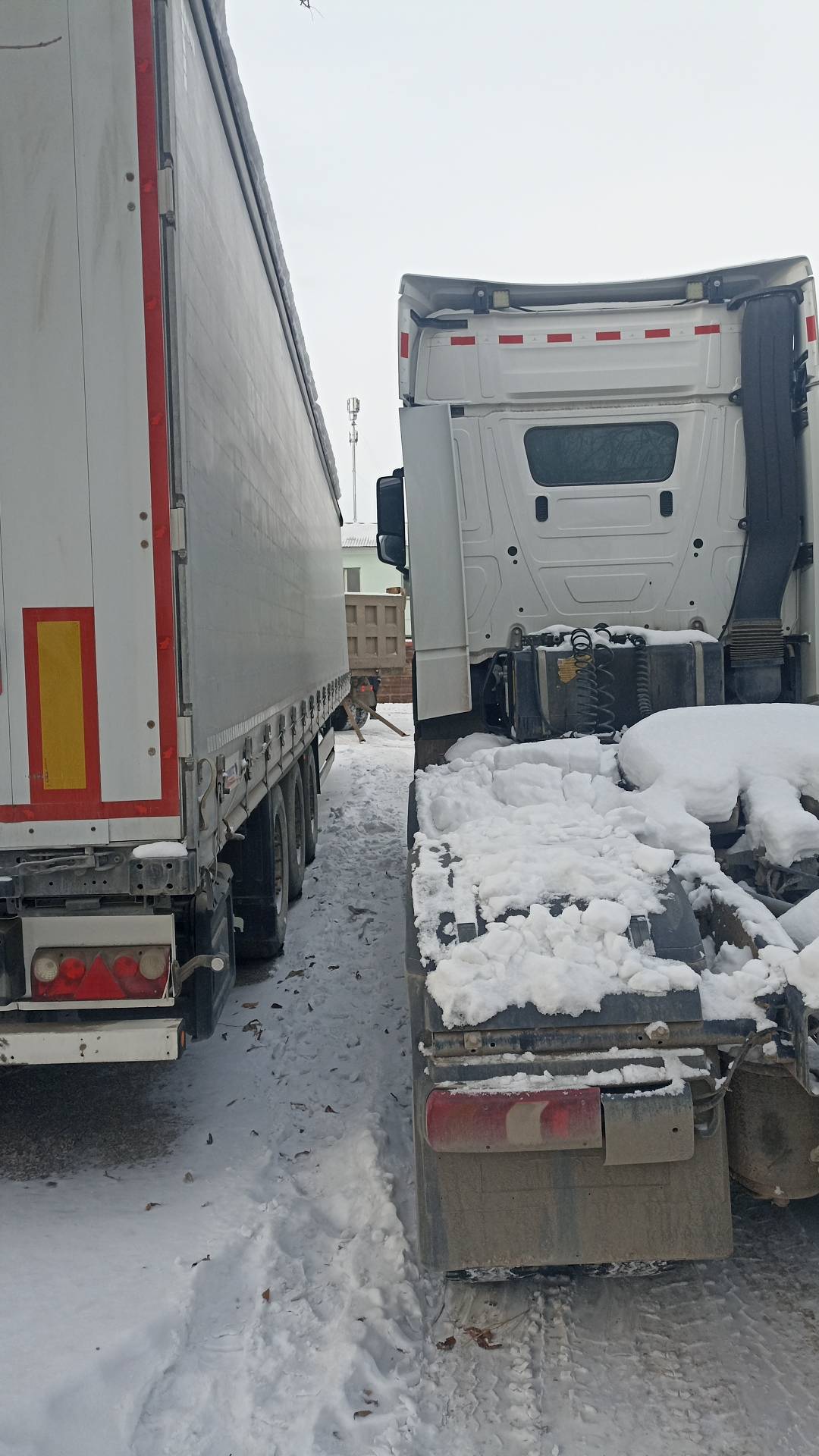 Mercedes-Benz Actros 2648 LS 6X4 (StreamSpace),  321 808 км, 2023 года в лизинг