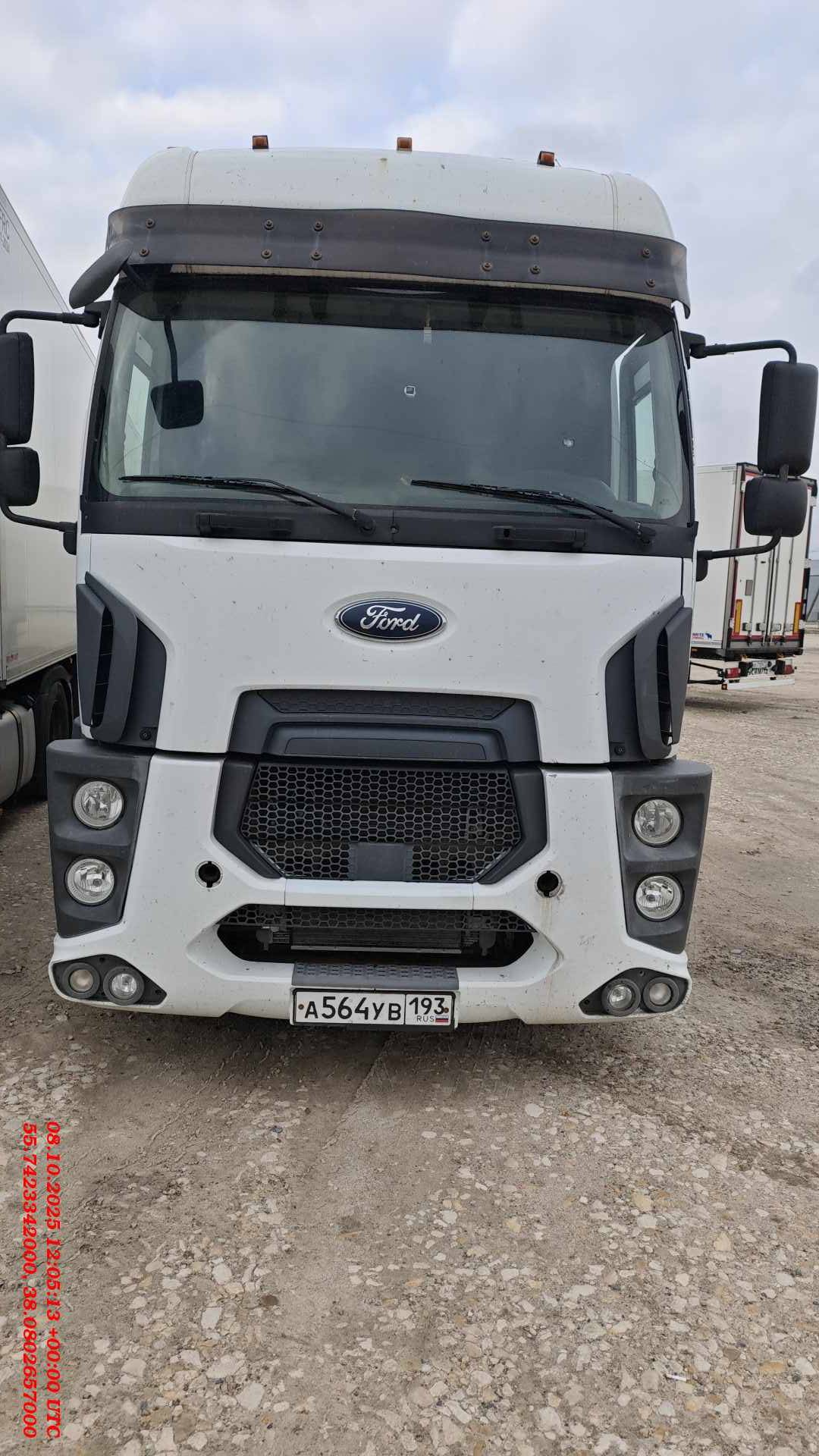 Ford CARGO 1848Т 4x2,  850 403 км, 2018 года в лизинг