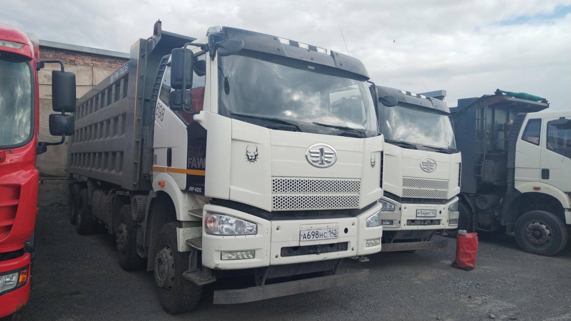 FAW CA3310P66K24T4E5 8х4,  137 976 км, 2023 года в лизинг