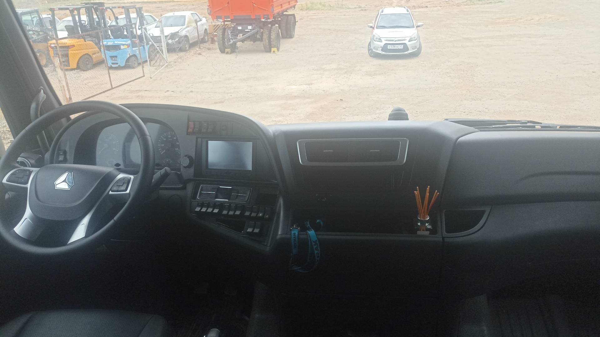 Sitrak ZZ4256V363HE1 6×2,  50 226 км, 2023 года в лизинг