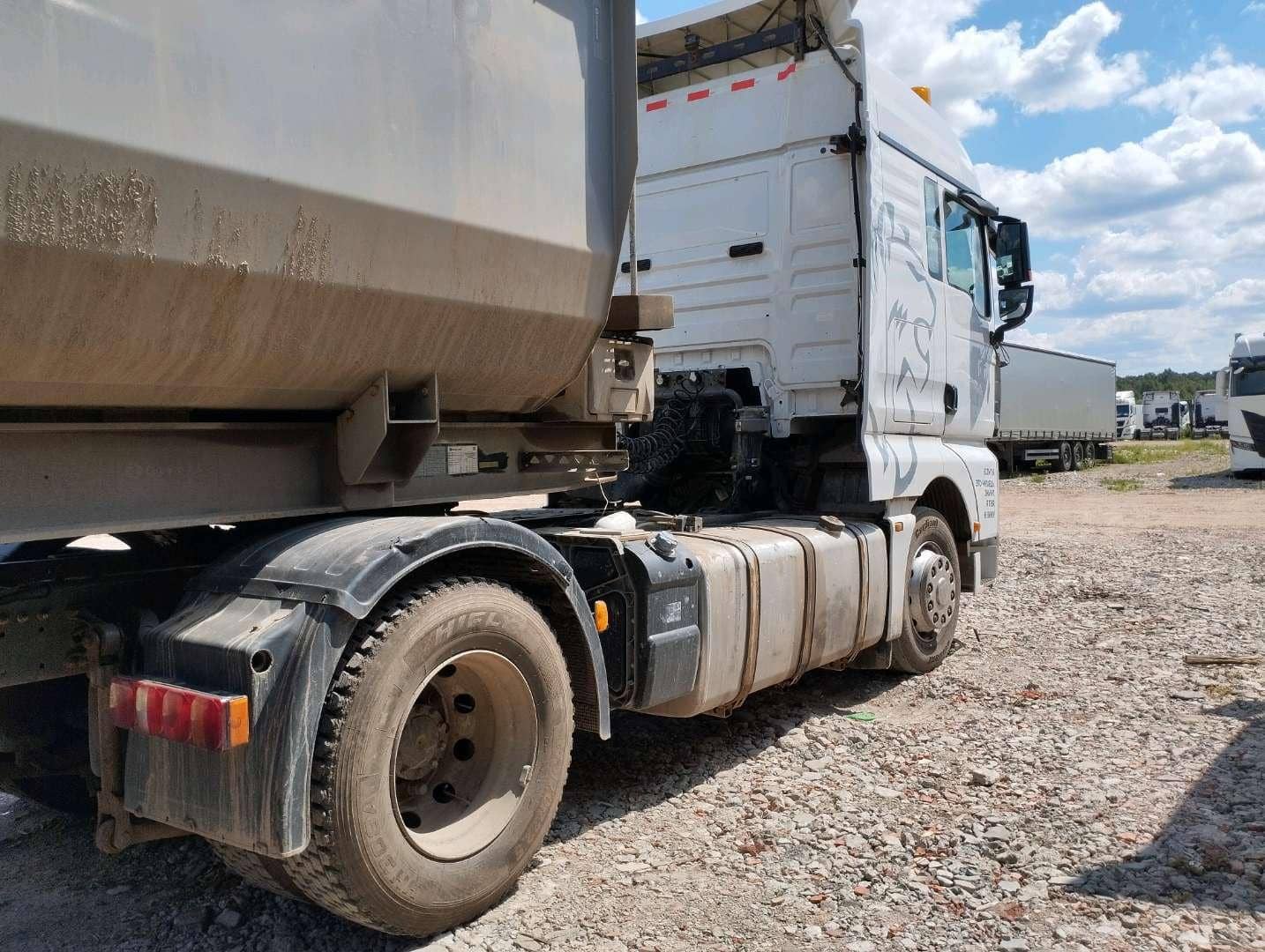Sitrak C7H MAX ZZ4186V391HE,  657 369 км, 2023 года в лизинг