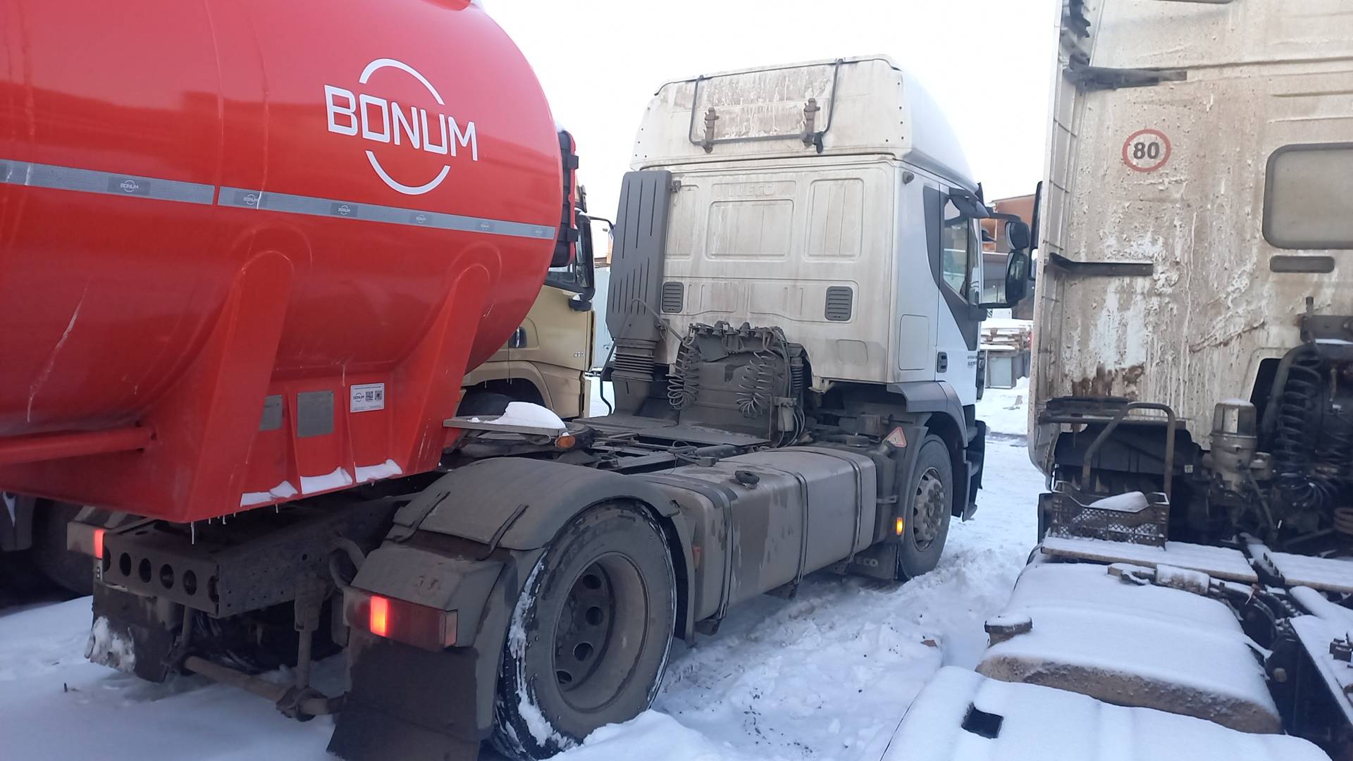 IVECO Stralis AT440S42T/P RR 4x2 (HI-ROAD),  870 000 км, 2018 года в лизинг