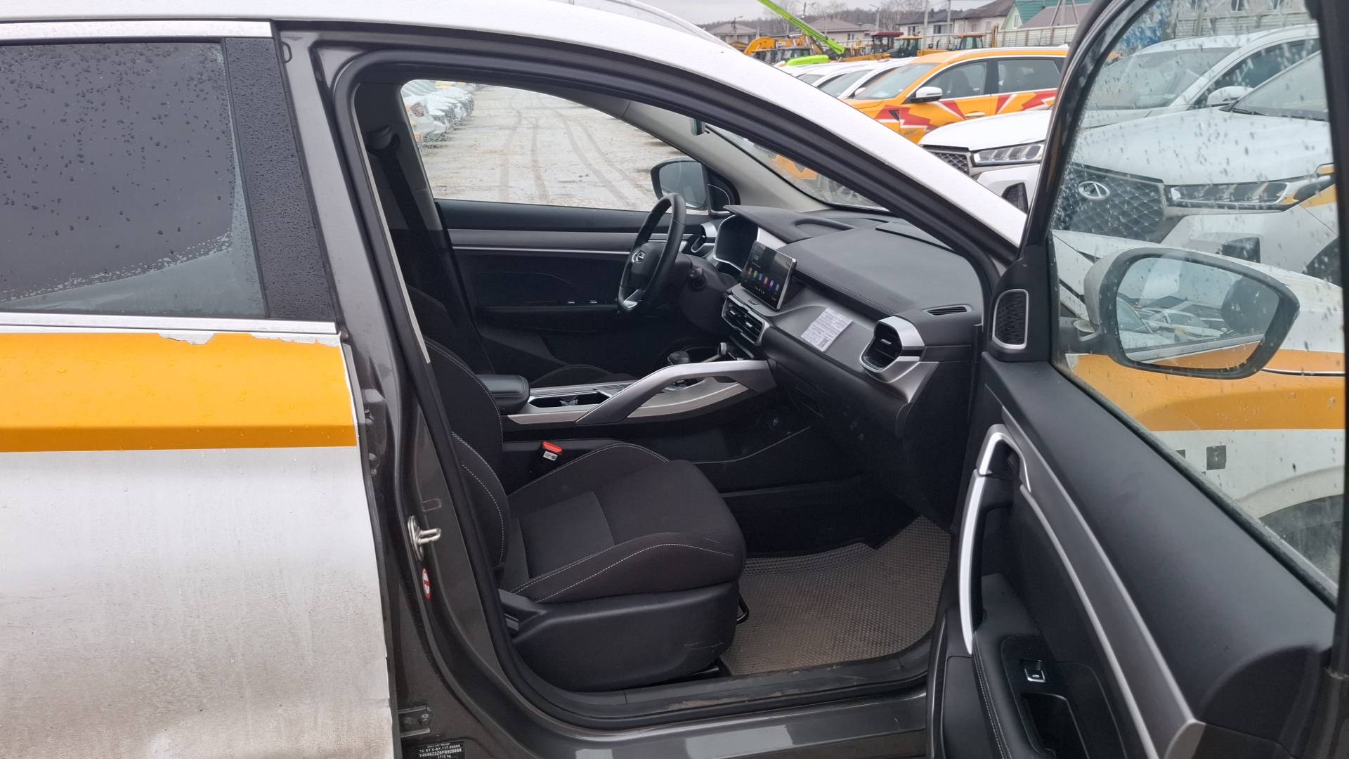 Geely Coolray,  233 355 км, 2023 года в лизинг