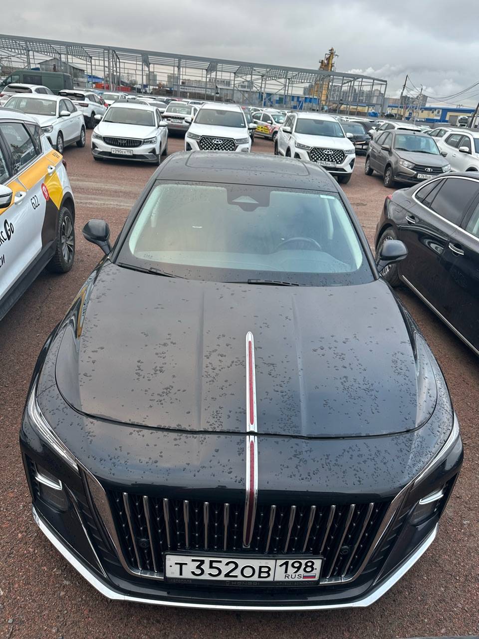 Hongqi H5,  106 388 км, 2024 года в лизинг