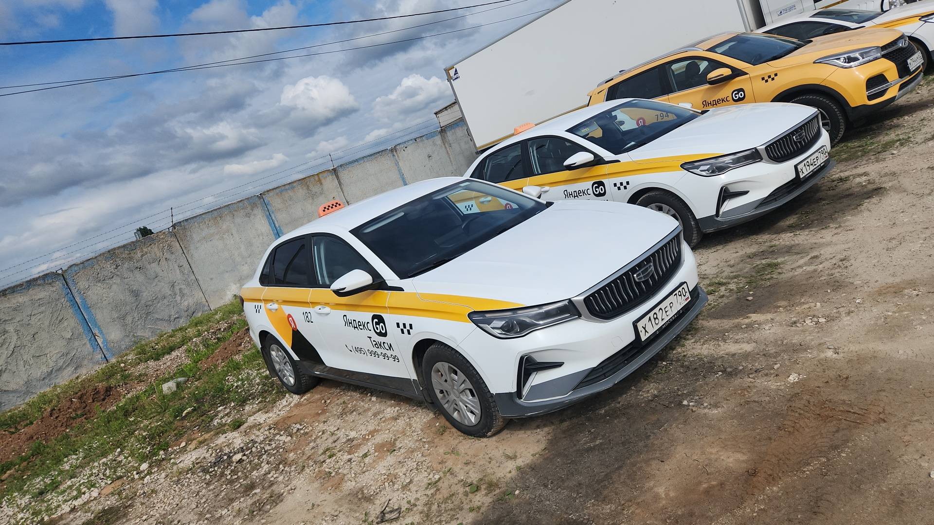 Geely Emgrand,  209 726 км, 2023 года в лизинг
