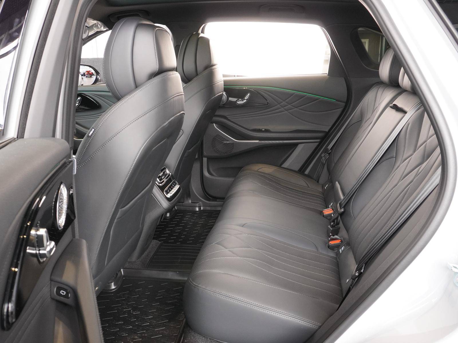 EXEED RX Urban 2.0 TGDI DCT7 AWD