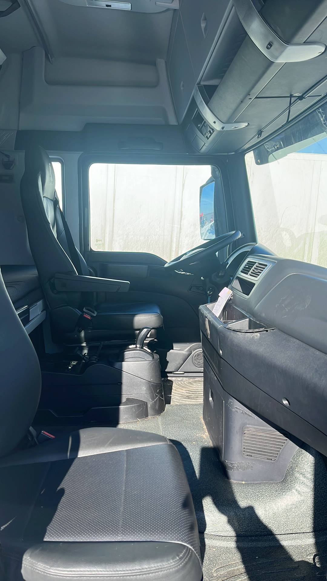 Sitrak ZZ4186V391HE,  258 645 км, 2023 года в лизинг