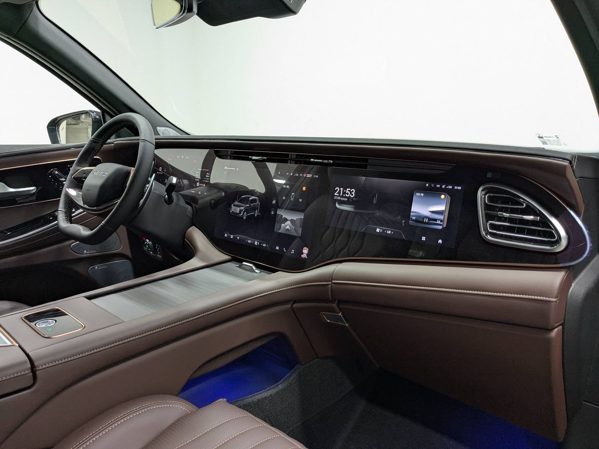 EXEED VX President 7 мест 2.0T 8AT 4WD