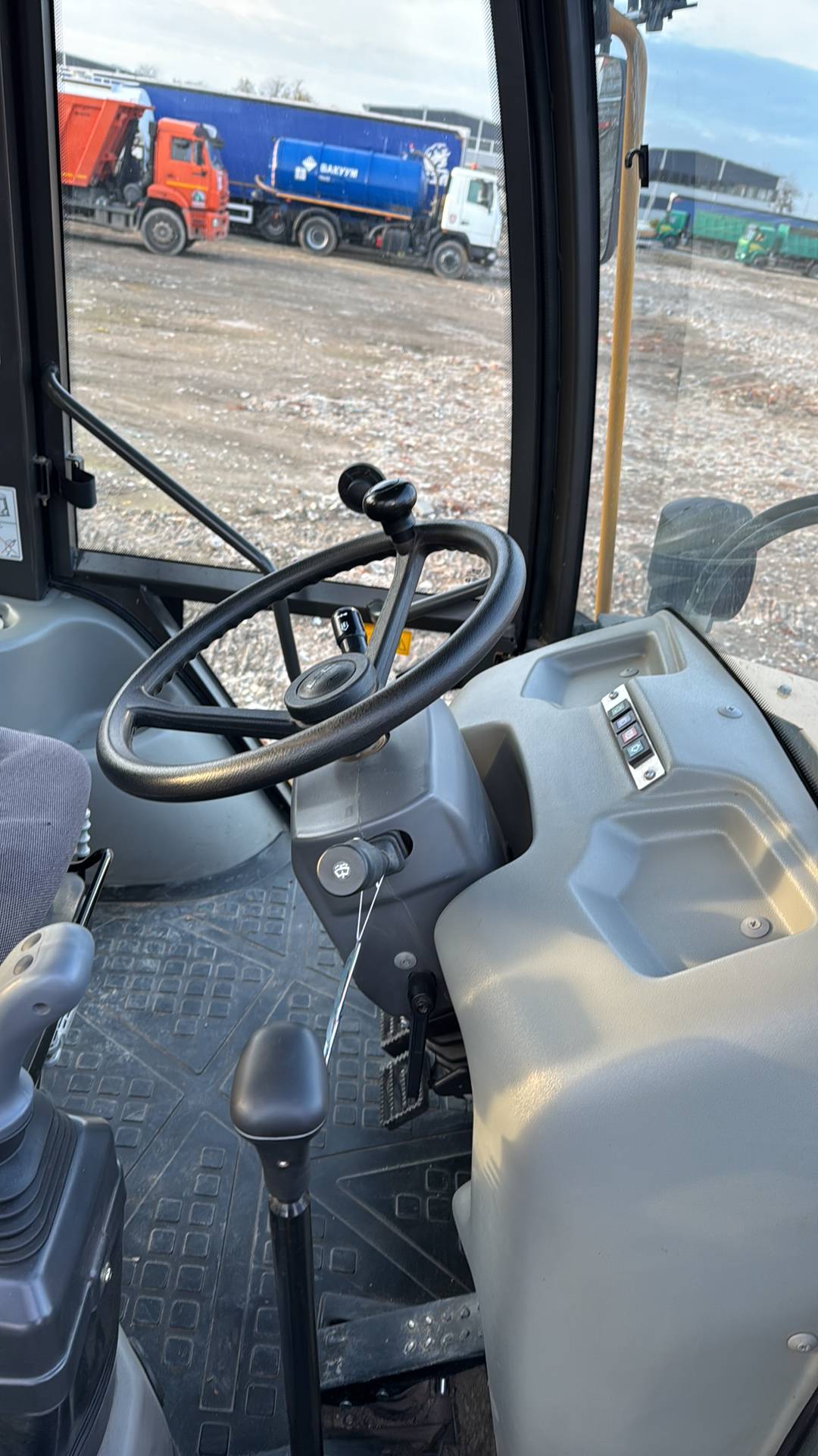 SDLG/LGCE B877F, 2024 года в лизинг