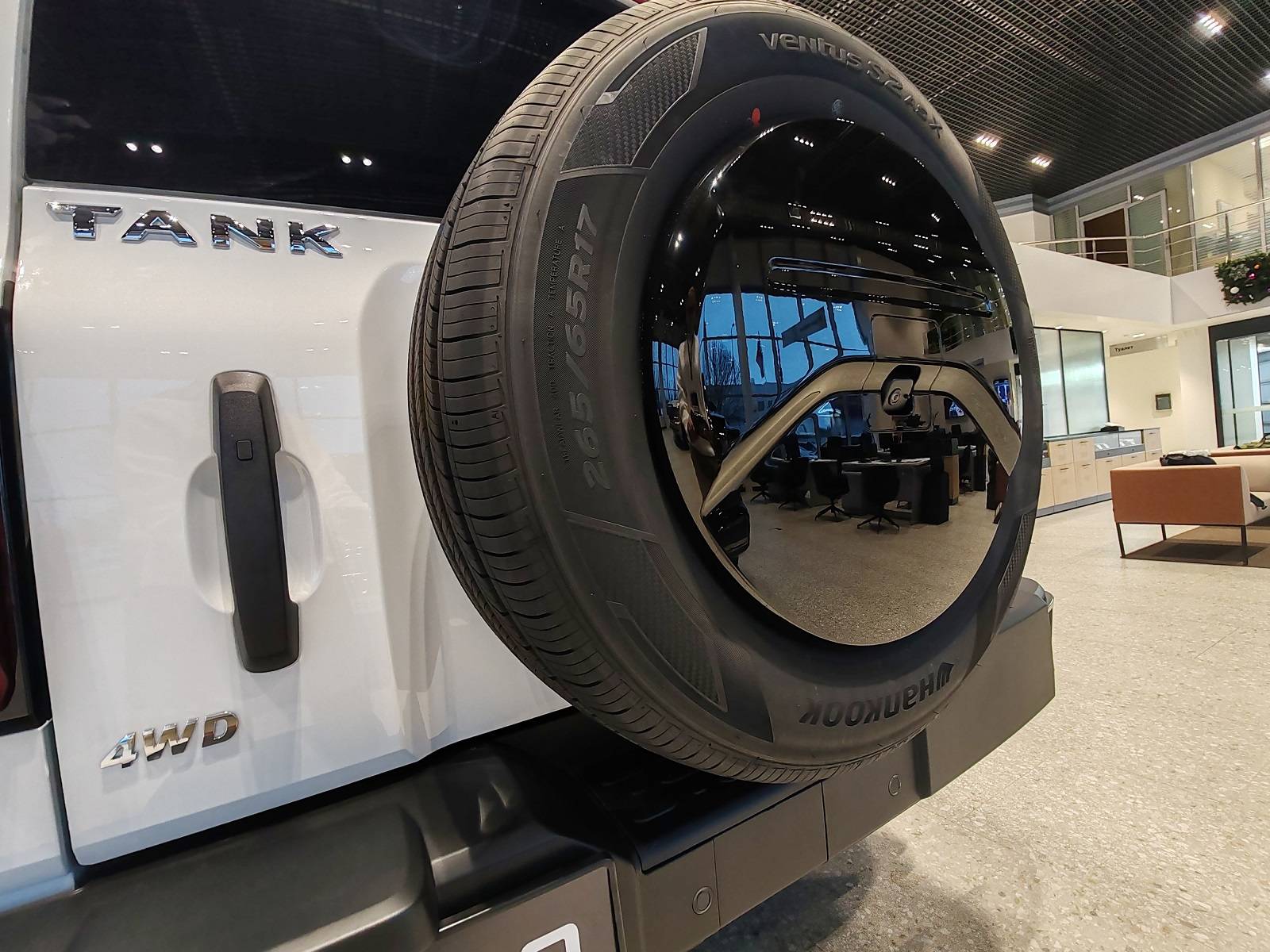 Tank 300 Premium 2.0 8AT 4WD