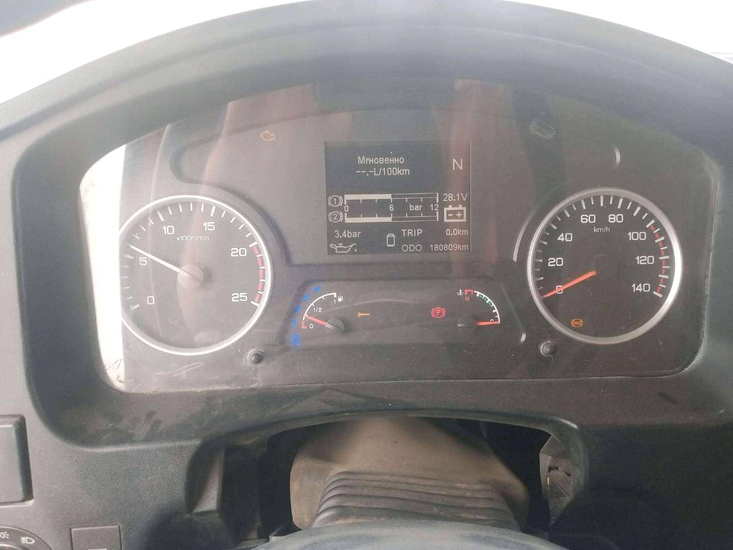 Shacman SX33186W366C,  180 809 км, 2022 года в лизинг