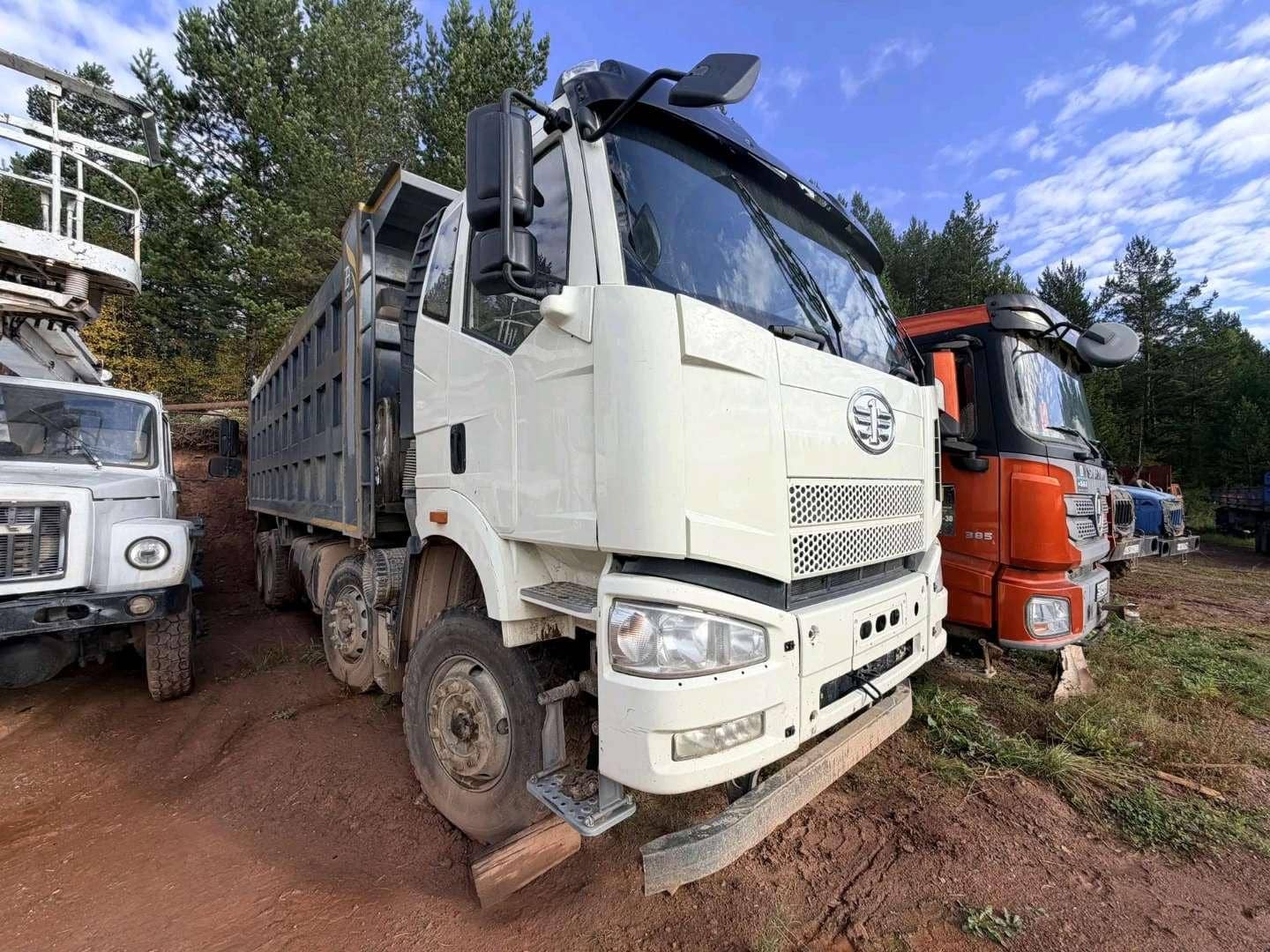 FAW CA3310P66K24T4E4 8x4 (E4),  200 000 км, 2023 года в лизинг