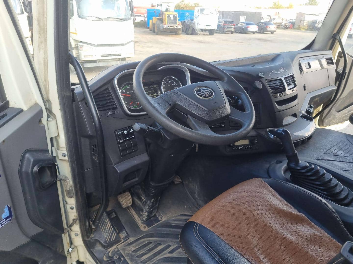 FAW CA3250P66K24L1TE5 6x6,  89 303 км, 2023 года в лизинг