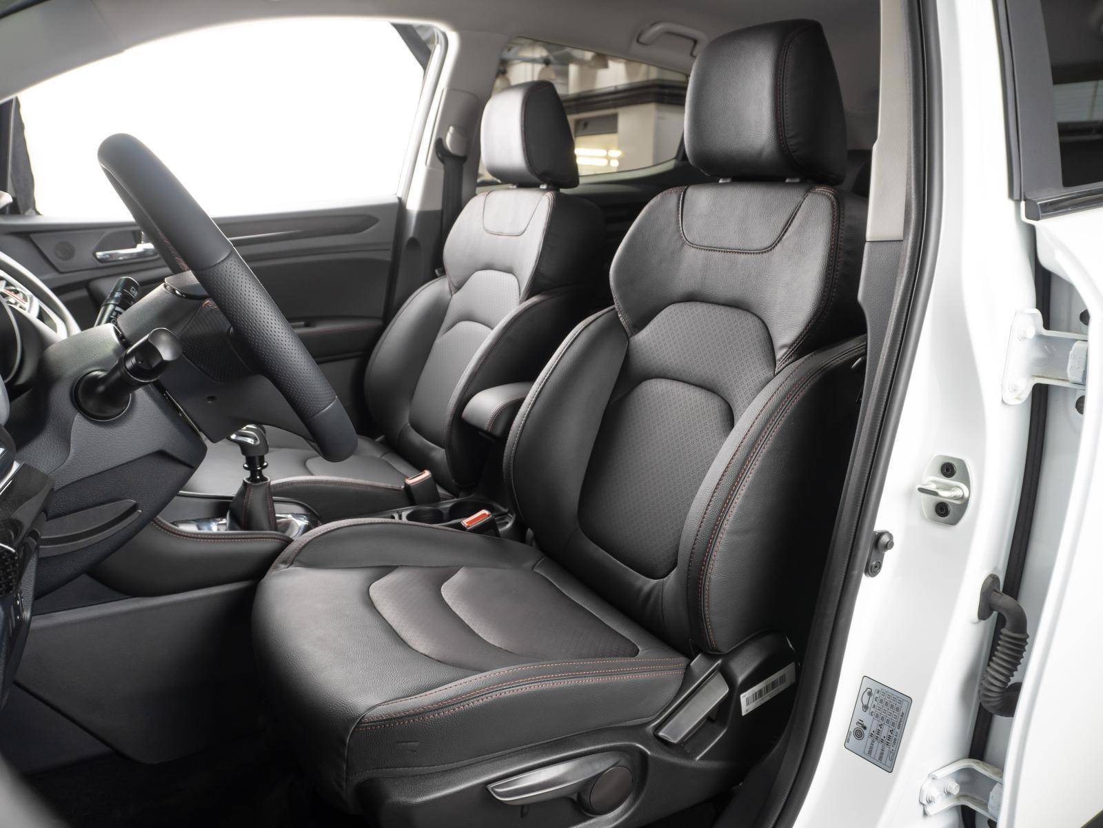 JAC JS3 Luxury 1.6 MT